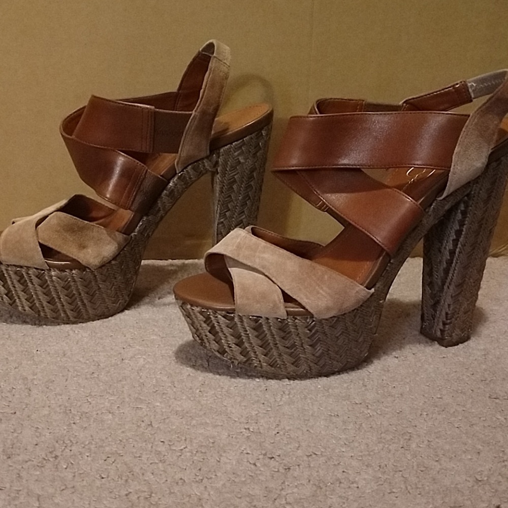 Jessica Simpson 4-in heel